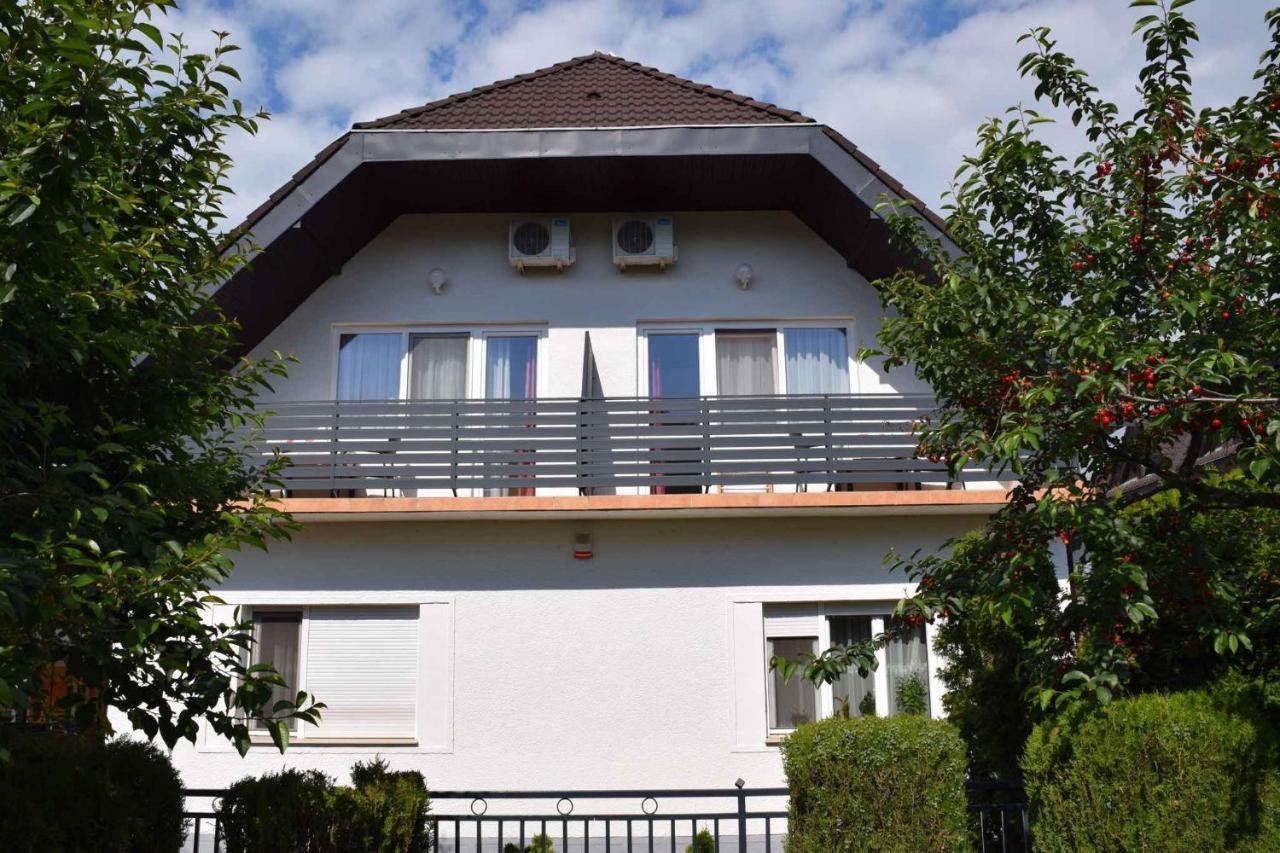 Apartments In Siofok/Balaton 35514 ภายนอก รูปภาพ